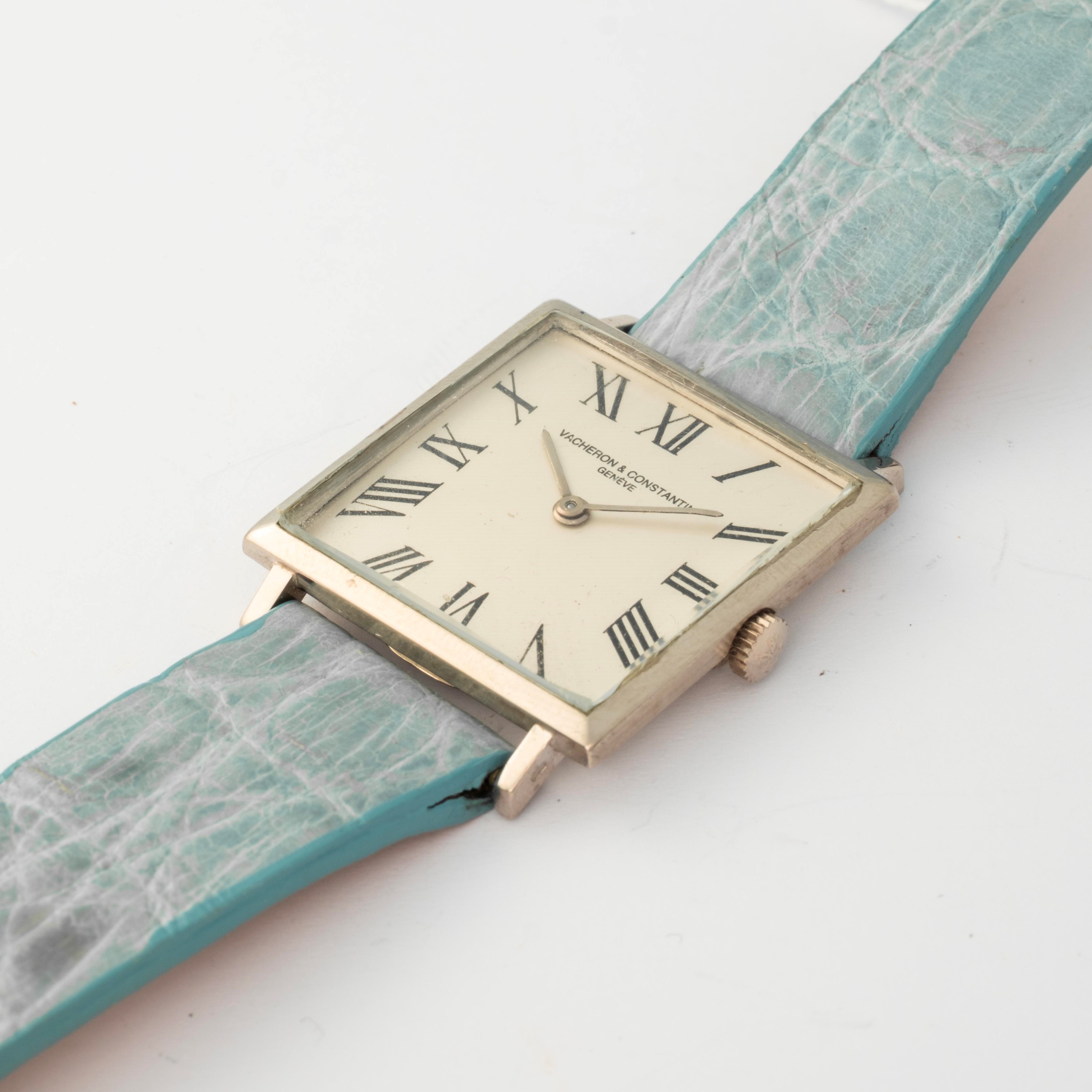 Vacheron & Constantin - Rettangolare Extrapiatto in oro bianco 18kt con quadrante argentè e numer...