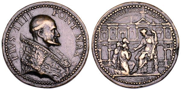 STATO PONTIFICIO. PIO IV  (Giovan Angelo Medici), 1559-1565. Medaglia in bronzo 1562. Costruzione del Collegio Giureconsulti di Milano.