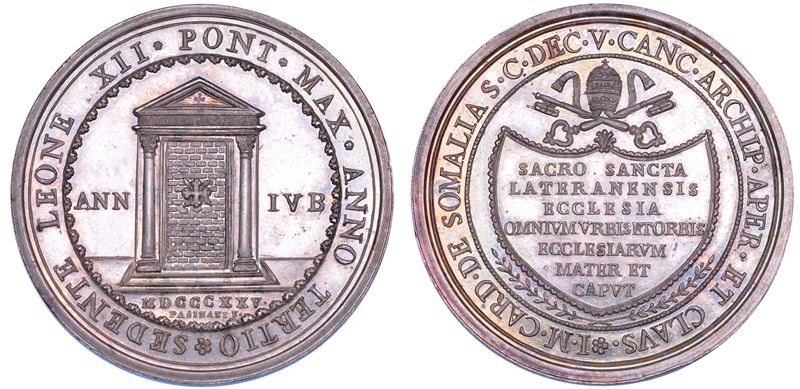 STATO PONTIFICIO. LEONE XII (Annibale Sermattei della Genga), 1823-1829. Medaglia in argento 1825. Apertura e chiusura della Porta Santa Lateranense.  - Auction Numismatics - Cambi Casa d'Aste