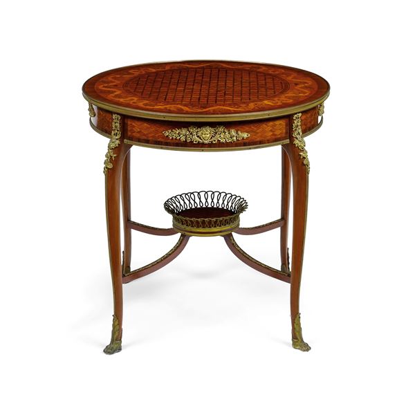 Tavolino tondo. Francia, seconda metà del XIX secolo