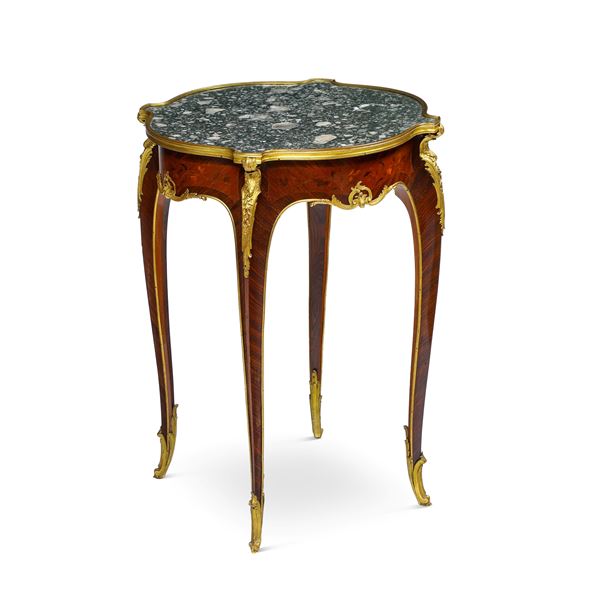 Tavolino. Francia, XX secolo