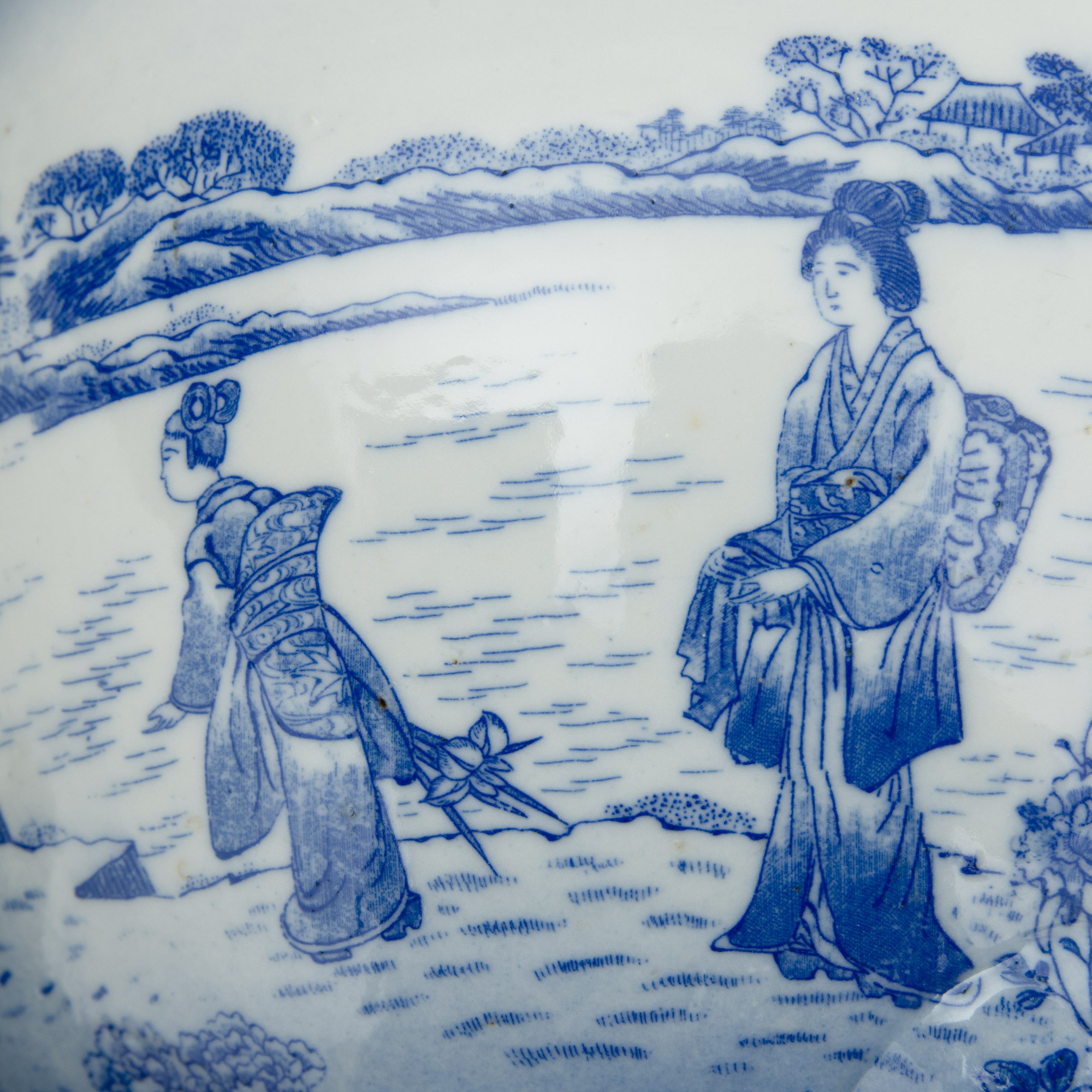 Cachepot, porcellana bianca e blu con scena paesaggistica giapponese,  XIX secolo