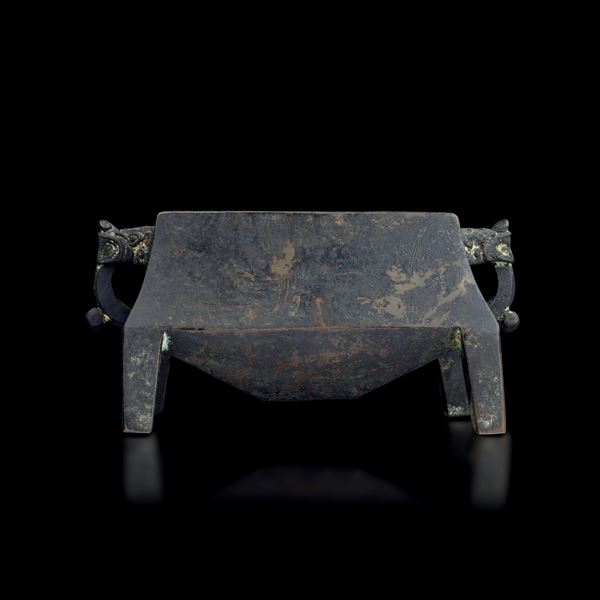 Incensiere in bronzo con anse a guisa di drago, Cina, Dinastia Qing, XVII secolo