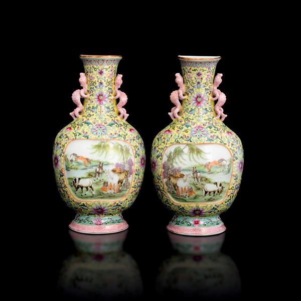 Pair of Famiglia Rosa porcelain wall vases depicting a landscape scene with animals in a reserve and floral decorations, dragon-shaped handles, China, Republic