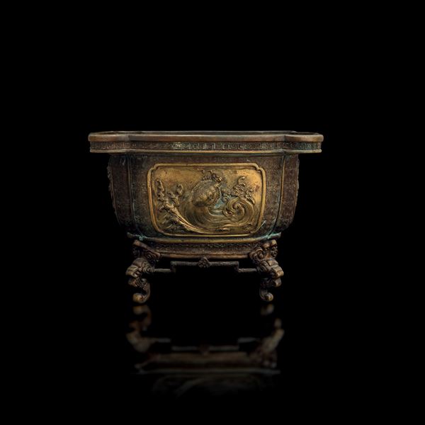 Bronze incense burner depicting animals within reserves and geometric decorations, Japan, Meiji Period (1868-1912)