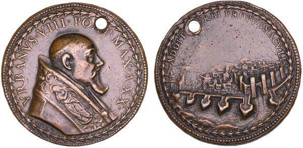 STATO PONTIFICIO. URBANO VIII (Maffeo Barberini), 1623-1644. Medaglia in bronzo 1644/A. XX. Rafforzamento delle mura di Roma.