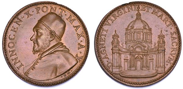STATO PONTIFICIO. INNOCENZO X (Giovanni Battista Pamphilj), 1644-1655. Medaglia annuale in bronzo A. X (1654). Riedificazione della chiesa di Sant'Agnese in Agone a Roma.