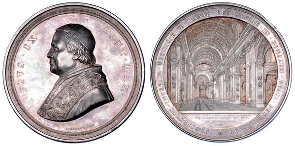 STATO PONTIFICIO. PIO IX (Giovanni Maria Mastai Ferretti), 1846-1878. Medaglia in argento di massimo modulo 1869. Interno della Basilica di S. Pietro.