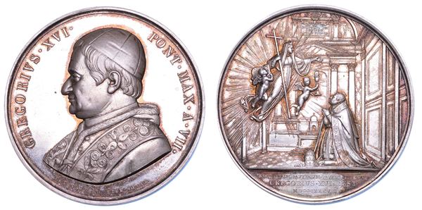 STATO PONTIFICIO. GREGORIO XVI (Bartolomeo Alberto Cappellari), 1831-1846. Medaglia in argento 1837/A. VII. Restauro della Cappella Paolina in Vaticano.