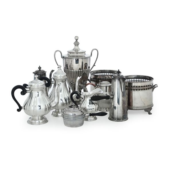 Set da tè e caffè in metallo argentato