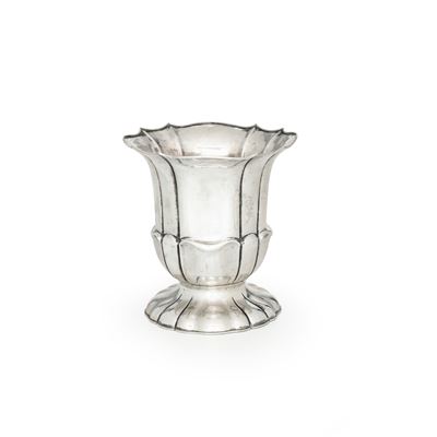 Vaso. Argenteria Italiana della Prima Metà del XX Secolo