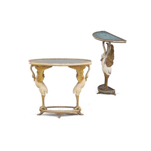 Tavolino e console in legno dipinto e dorato. XIX secolo