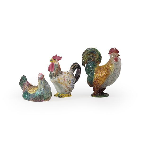 Un gallo e una gallina. Albisola, Manifattura Fenice, XX secolo.