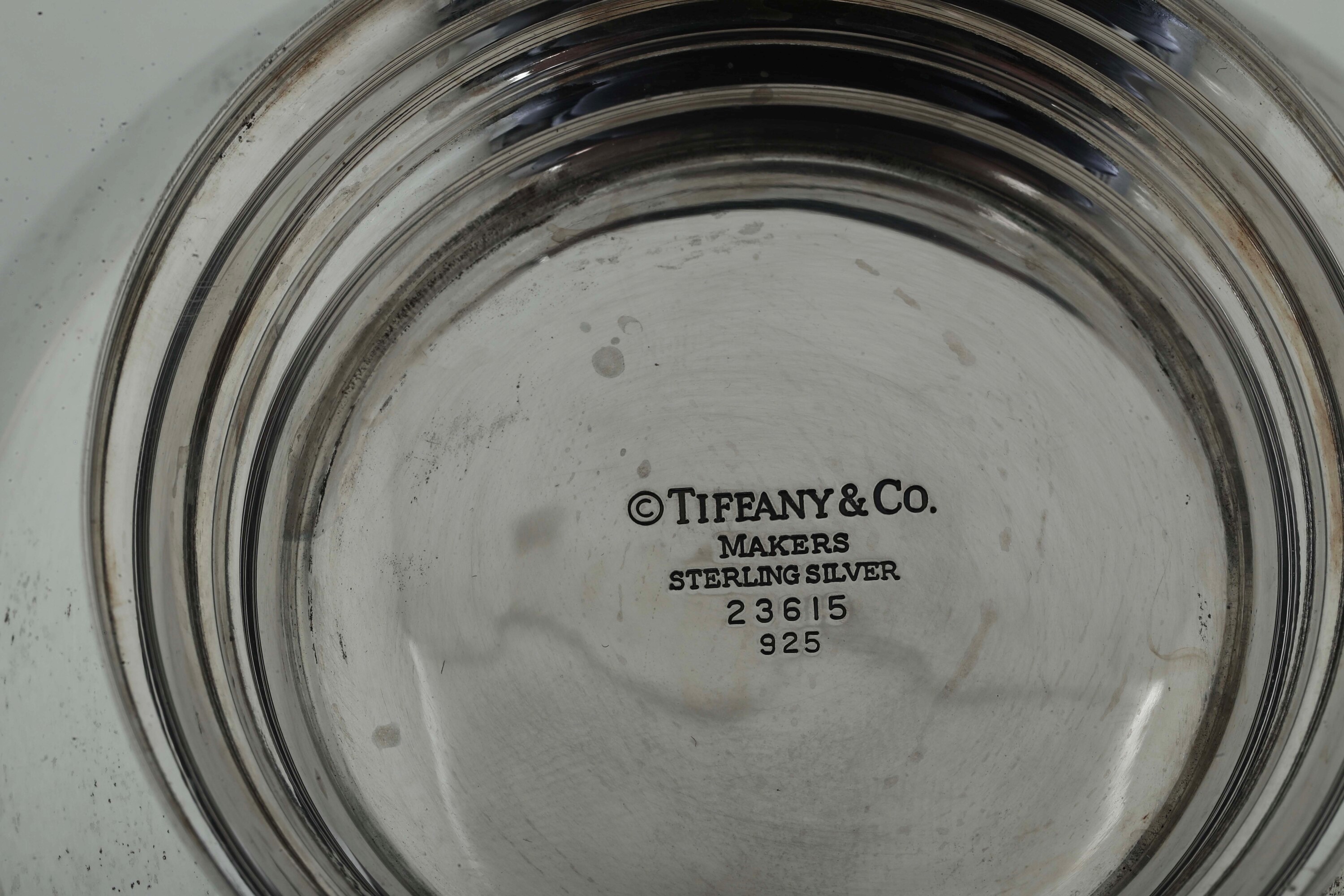 Tiffany, Ciotola, argento fuso e sagomato, XX secolo