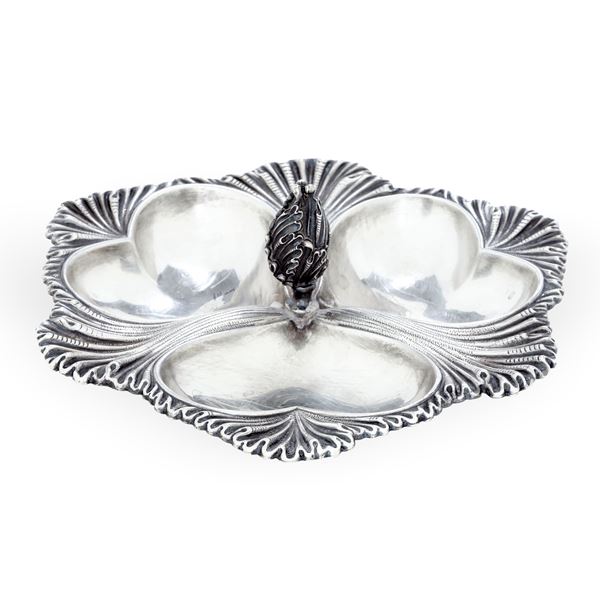 Antipastiera. Argenteria italiana del XX secolo, argentiere Calderoni, Bologna per Maison Gianmaria Buccellati