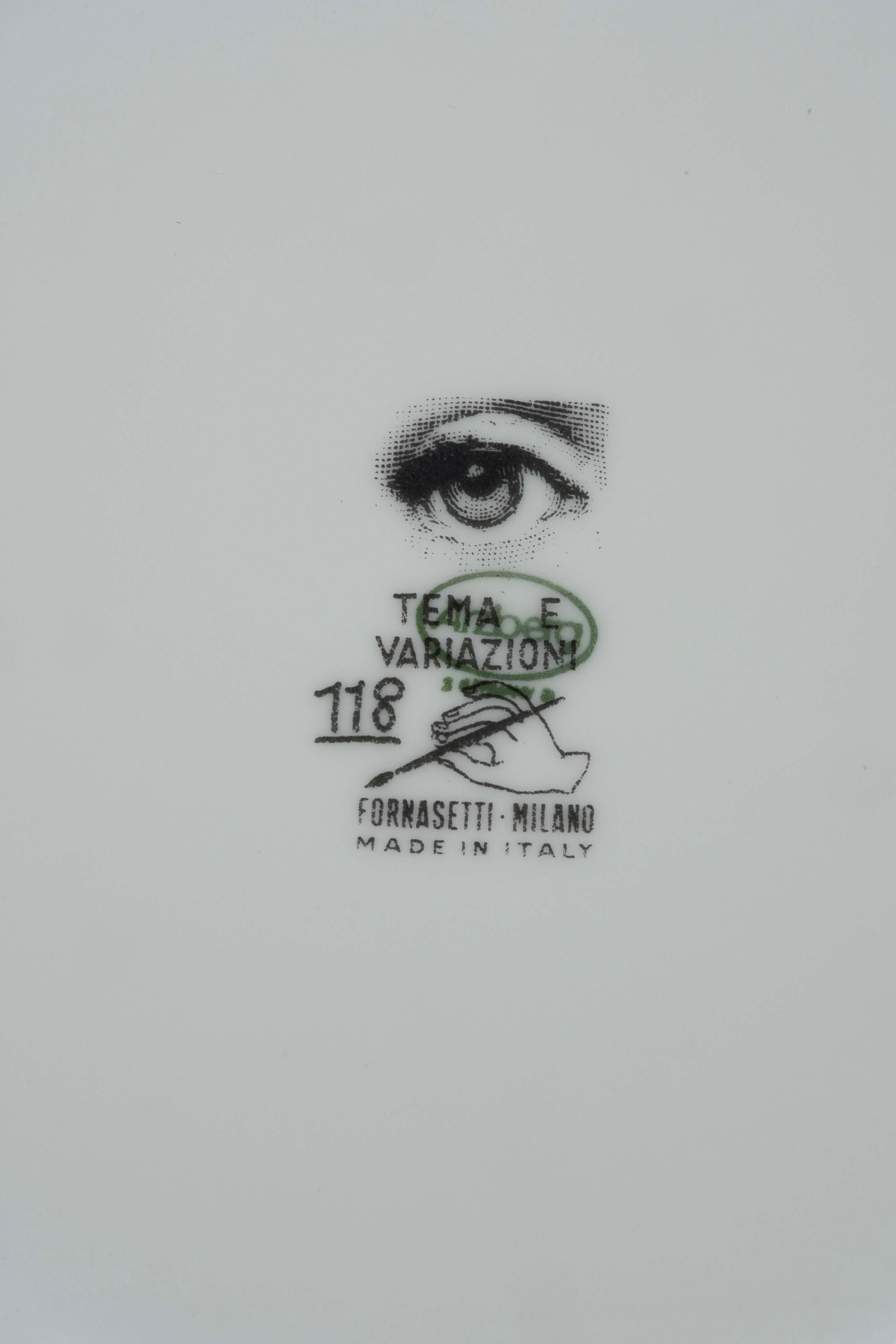 Tre Piatti “tema e Variazioni” Milano, Piero Fornasetti (1913-1988), Terzo Quarto del XX Secolo
