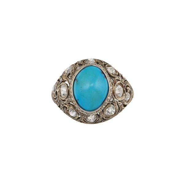 Anello con turchese e piccoli diamanti di vecchio taglio
