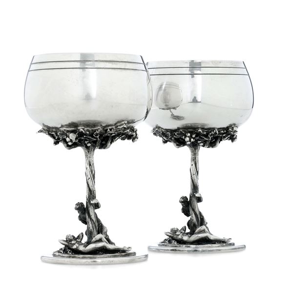 Coppia di coppe. Argenteria italiana del XX secolo