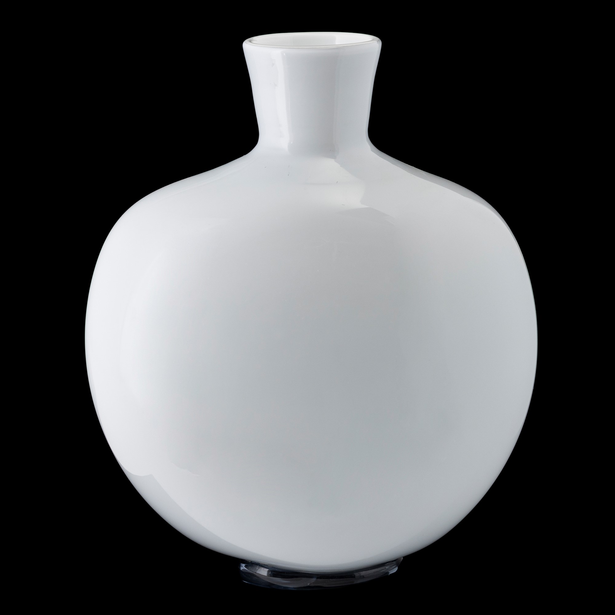 Venini, Vaso a fiasca Murano (1986), vetro soffiato incamiciato lavanda, piede applicato