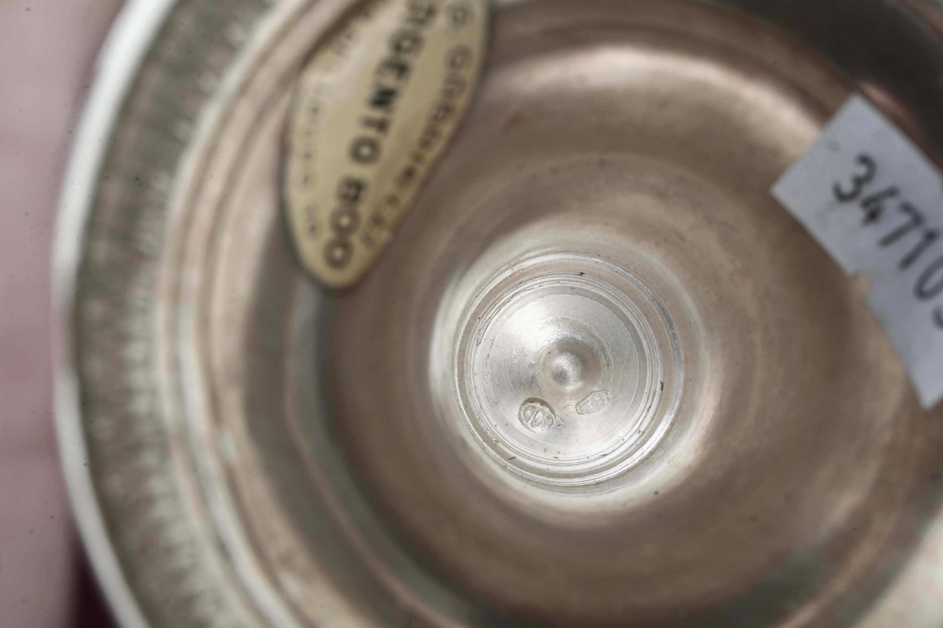 Una Brocca e un Thermos. Argenteria Italiana del XX Secolo, Argentieri Differenti