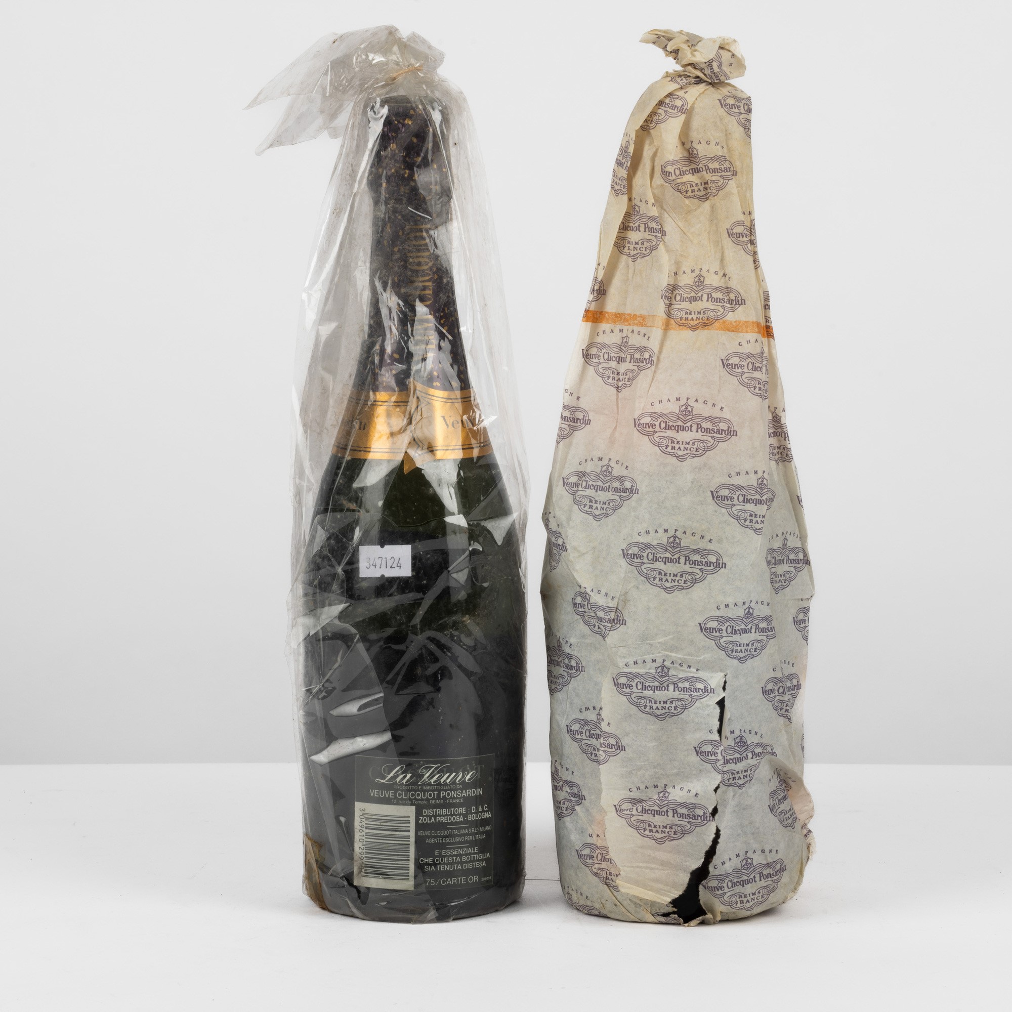 Veuve Clicquot Ponsardin, Champagne Carte Or 1983, 2 Bottiglie da 75cl