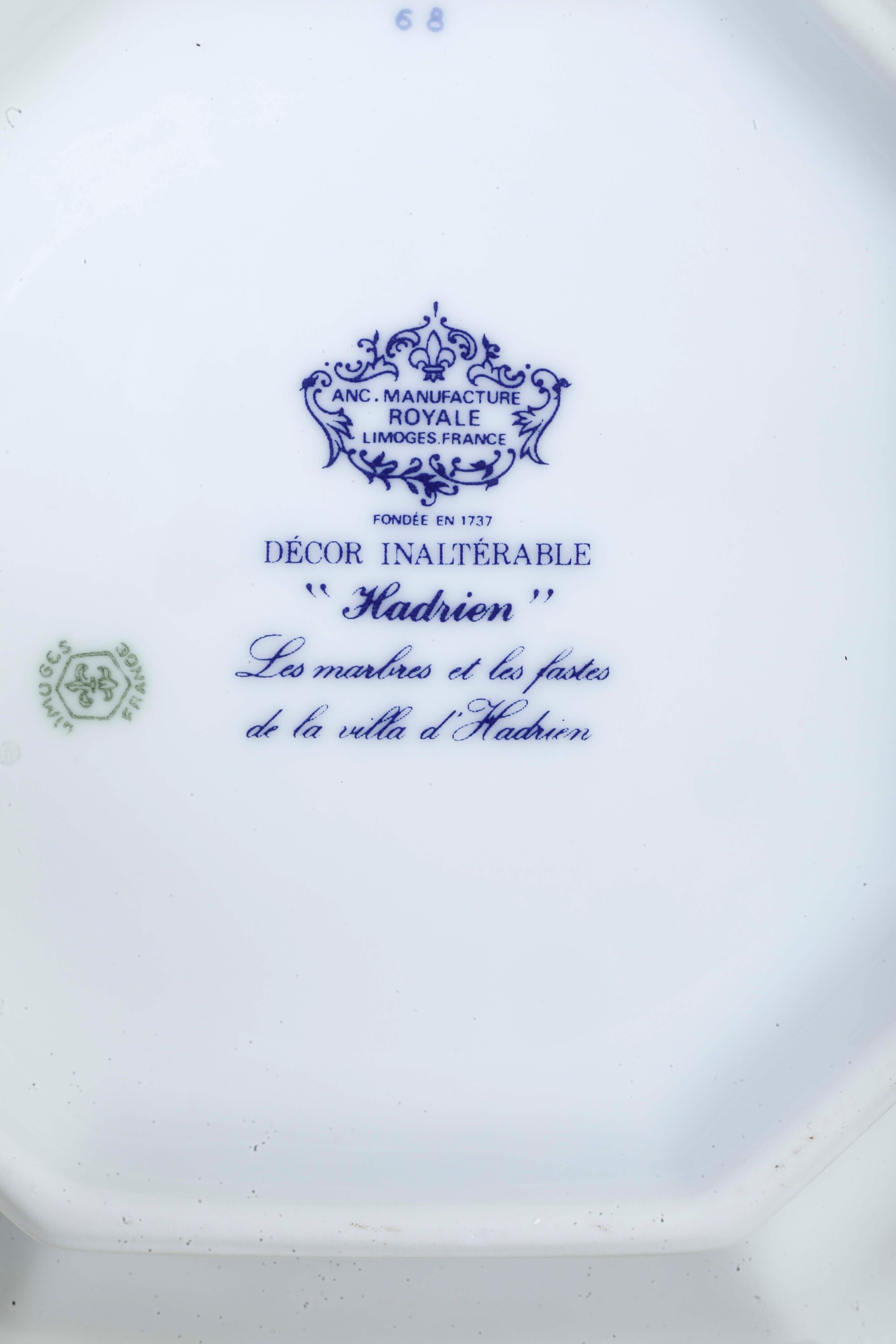 Servizio da Tavola “villa Hadrien” Francia, Limoges, Ancienne Manufacture Royal, 1991-1997