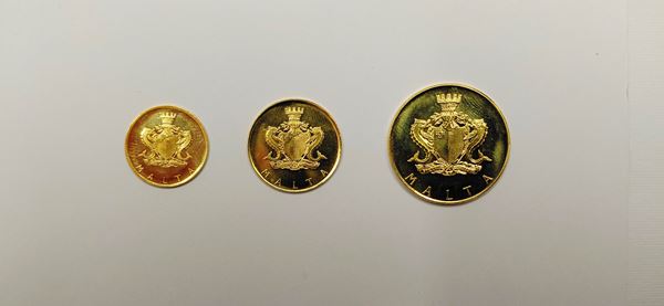 MALTA. Lotto di tre monete.