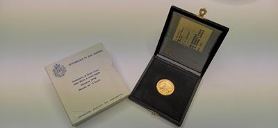 Monte di San Marino, 5 Scudi 1976, Oro (titolo 917), FDC