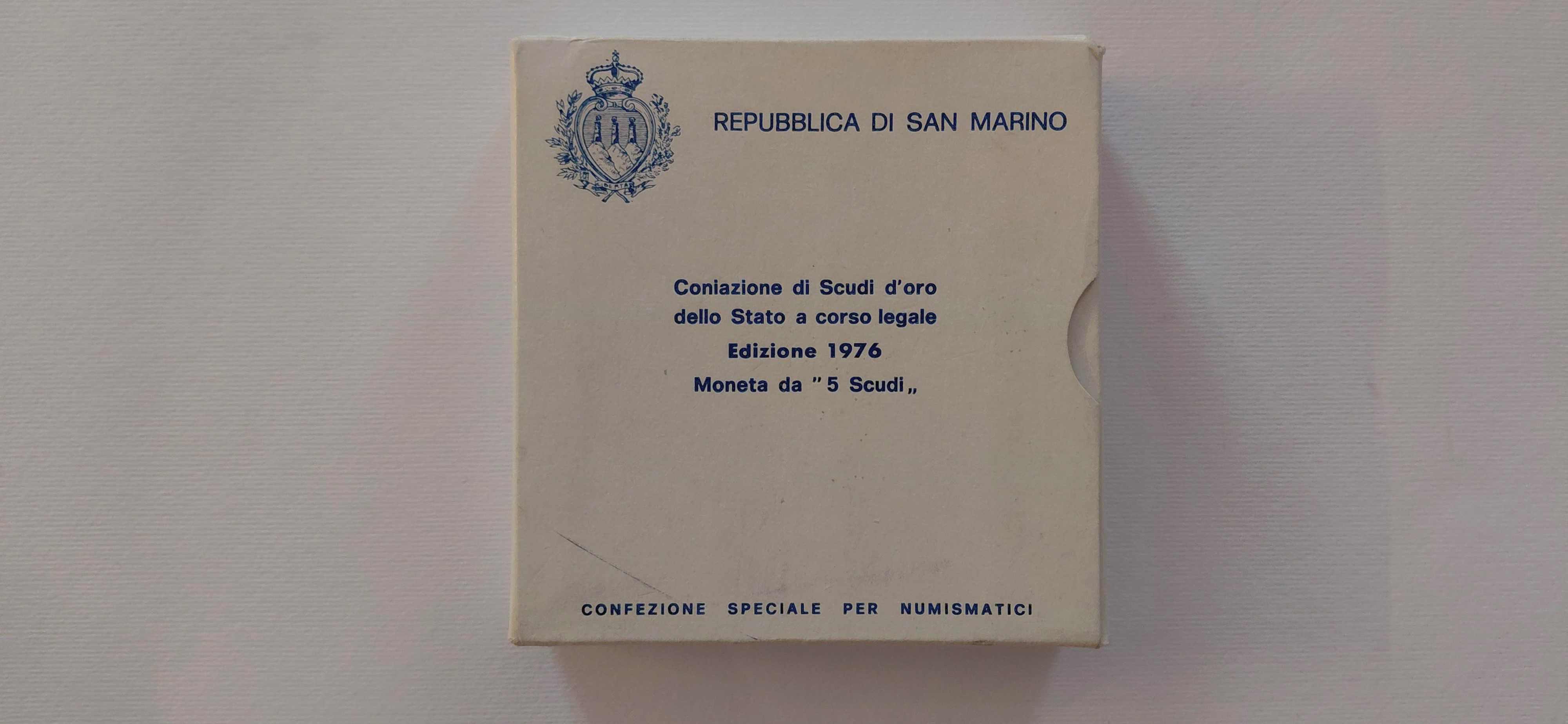 Monte di San Marino, 5 Scudi 1976, Oro (titolo 917), FDC