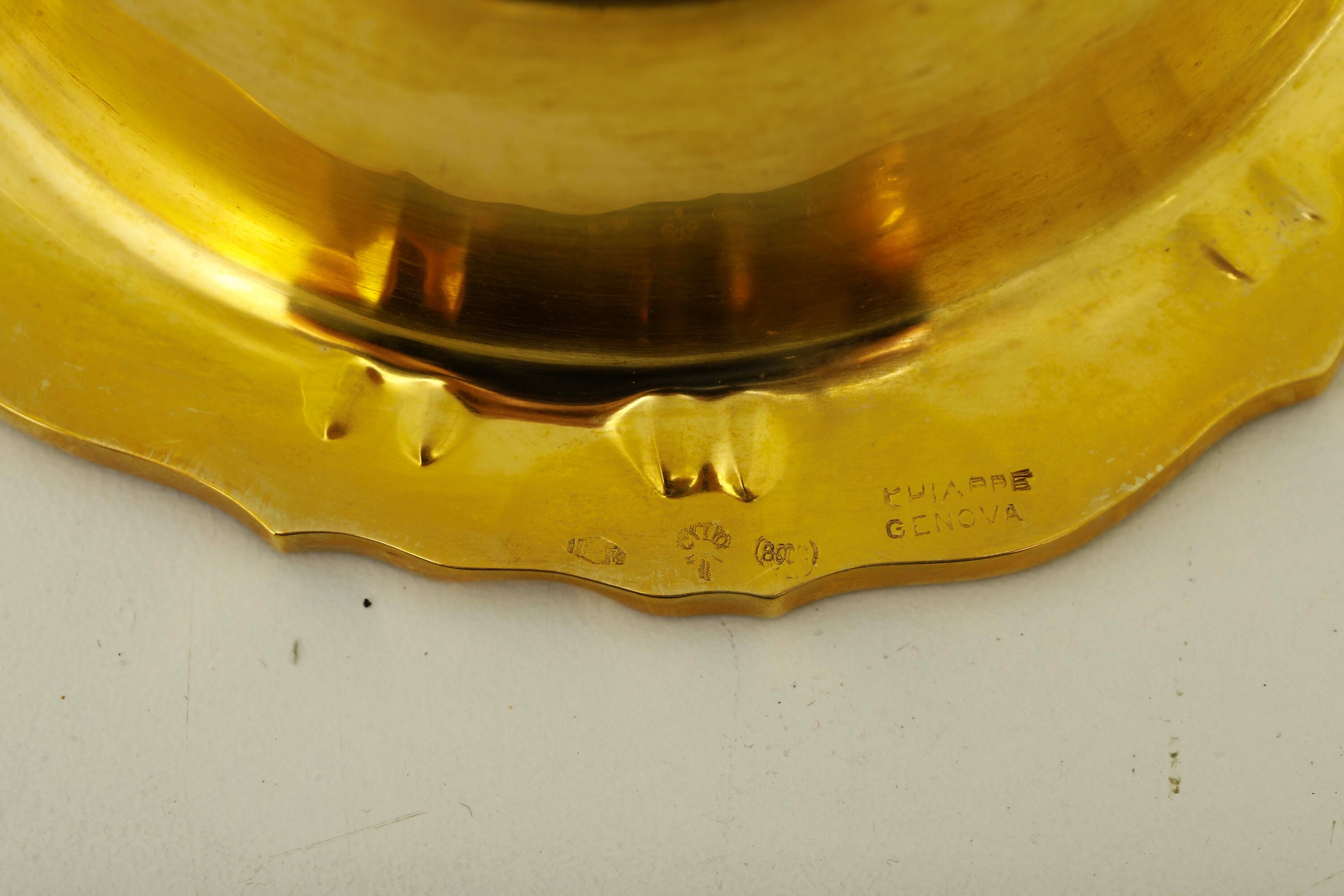 Genazzi per Chiappe Genova e Ferruccio Cravenna, Dodici coppette in argento fuso sagomato e dorat...