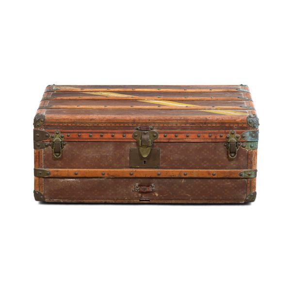 Aux États Unis, Baule da viaggio