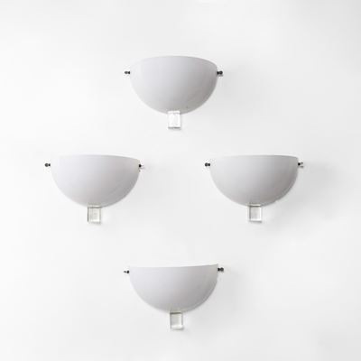 Quattro lampade a parete in vetro di Murano opalino