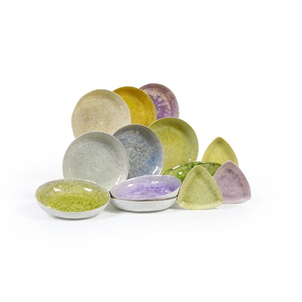 Quattordici ciotoline in porcellana.  Italia, XX secolo.