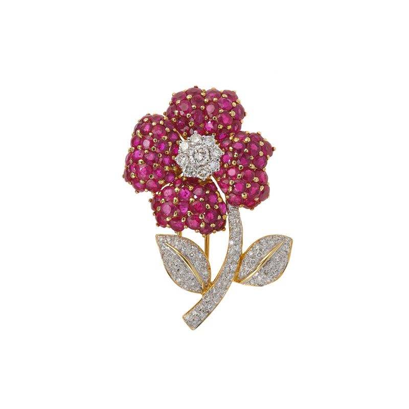 Ruby, diamond and gold brooch  - Auction Fine Jewellery - Cambi Casa d'Aste