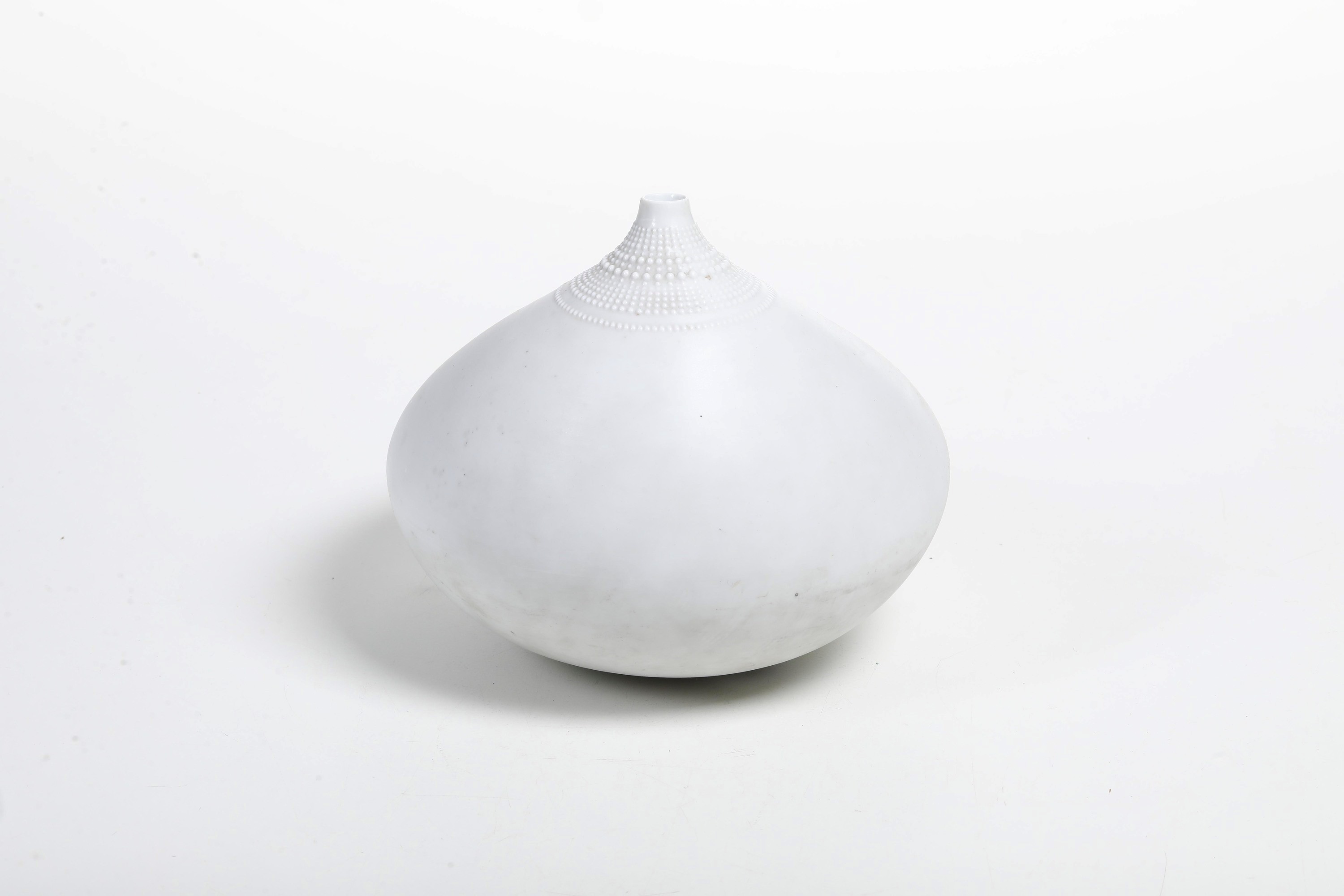 Tapio Wirkkala, Vaso 'Pollo', porcellana biscuit, Germania, 1962