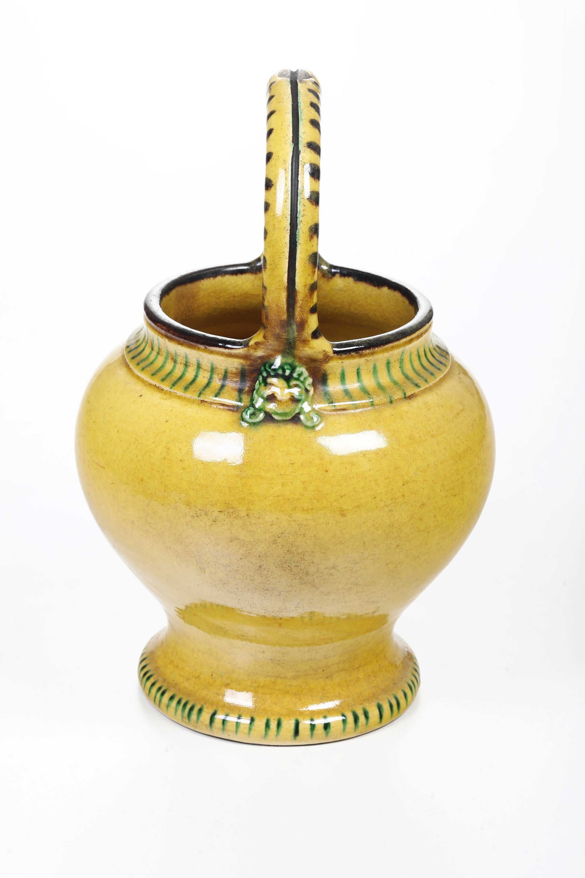 Versatoio con beccuccio zoomorfo, Maiolica, Liguria, XIX-XX secolo