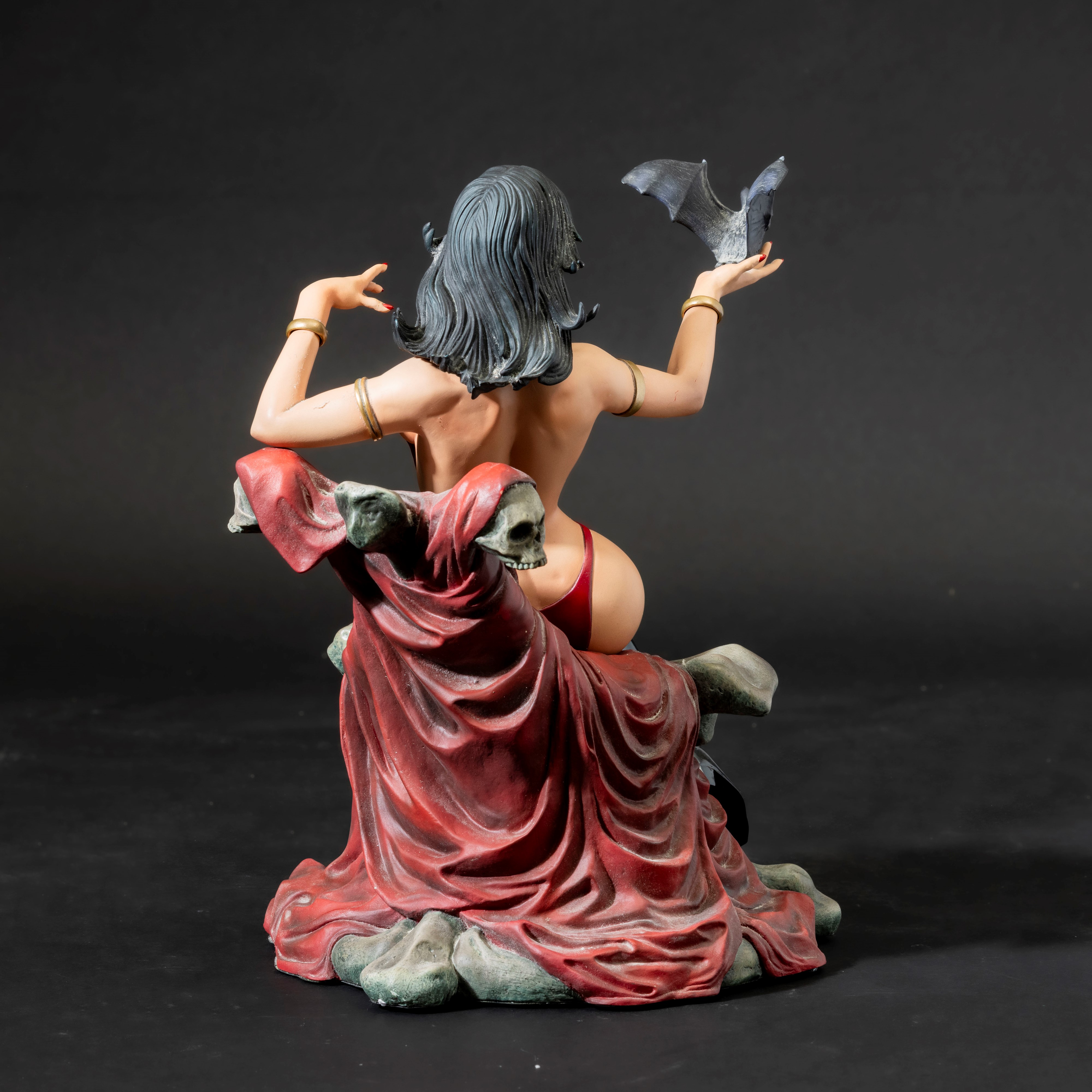 Dynamite Entertainment - Vampirella