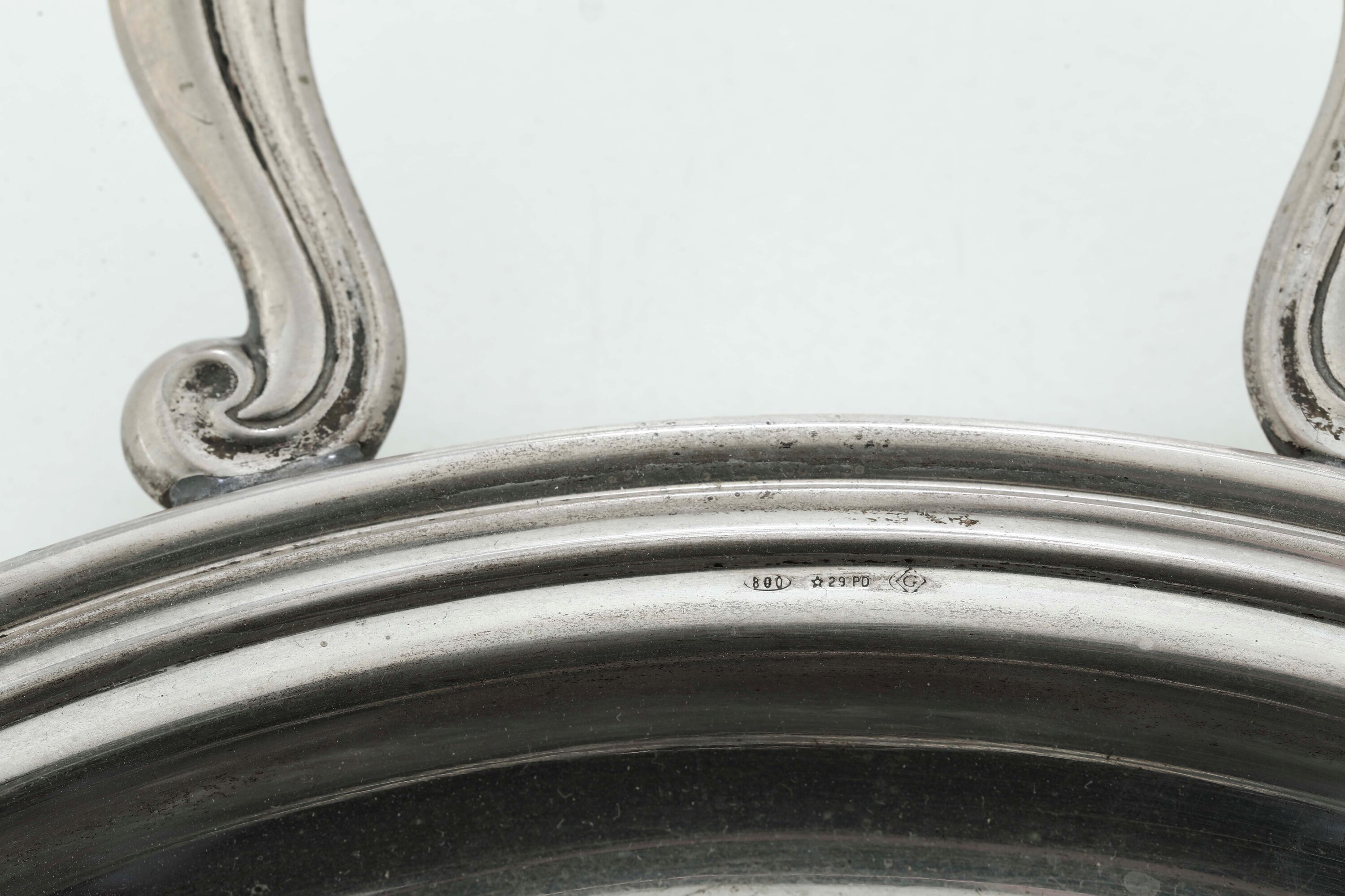 Vassoio Biansato. Argenteria Veneta del XX Secolo, Argentiere Rino Greggio, Padova