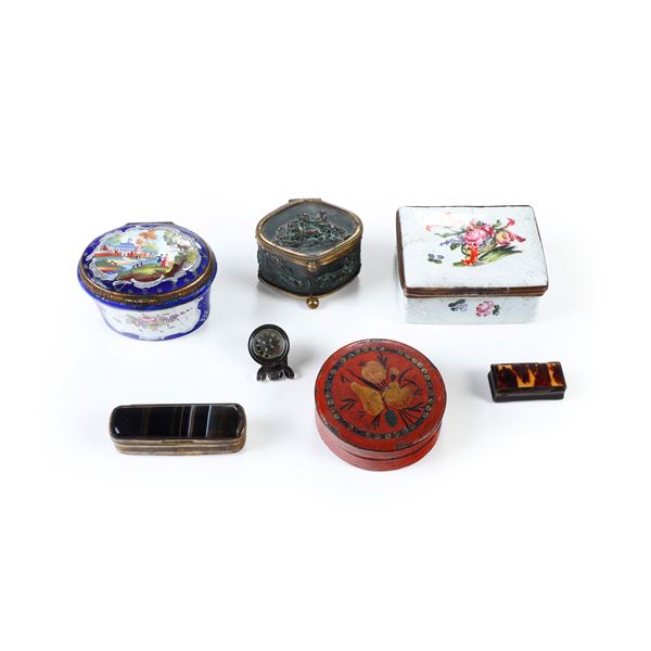 Lotto di scatoline. Dal XVIII al XX secolo