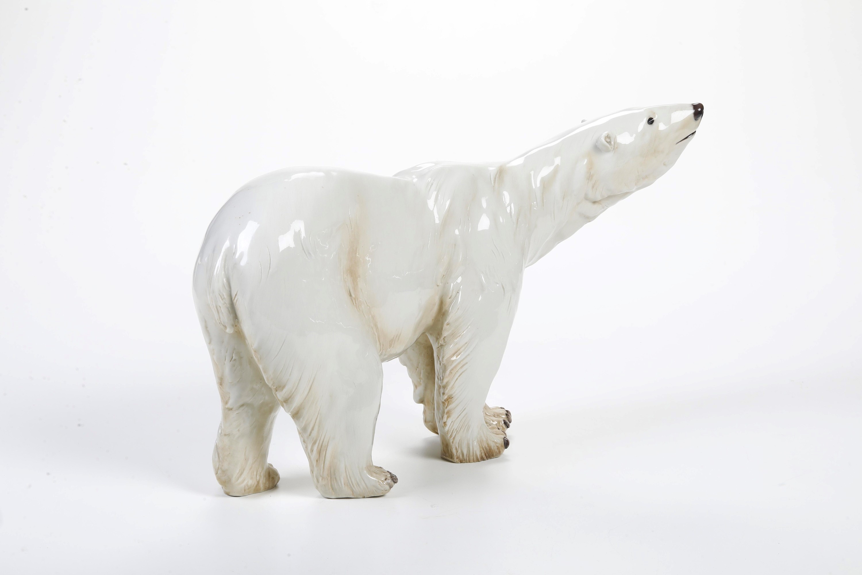 Manifattura Cacciapuoti, Orso polare in porcellana