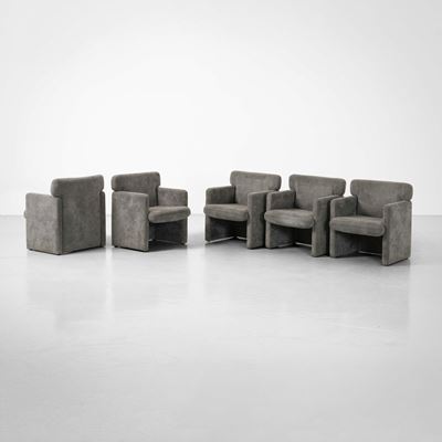 Cinque poltrone mod. PS148, struttura in legno e rivestimento in tessuto