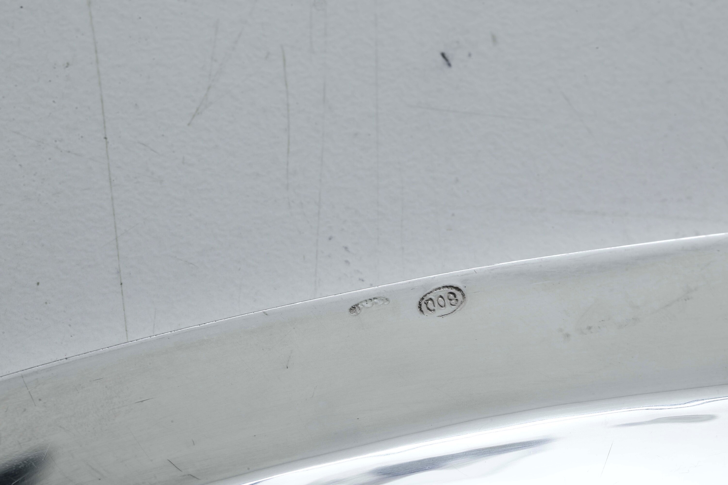 Due Piatti da Portata. Argenteria Italiana del XX Secolo, Argentiere I.M.a., Alessandria