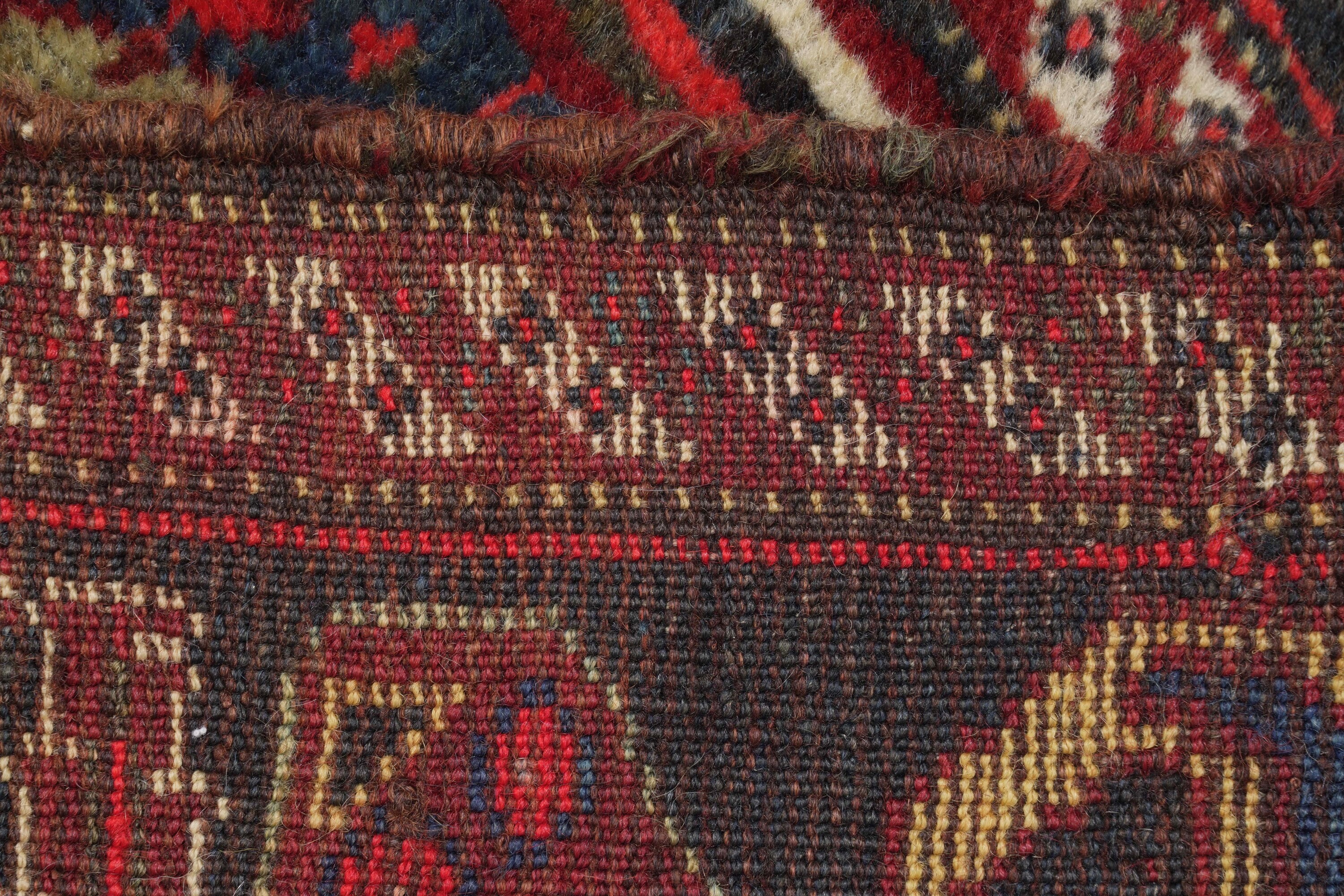 Tappeto Shiraz, Sud Persia, fine XIX secolo - inizio XX secolo, Cm 115x182