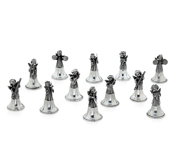 Gruppo di dodici campanelli/segnaposto. Argenteria artistica fiorentina del XX-XXI secolo, argentiere Brandimarte.