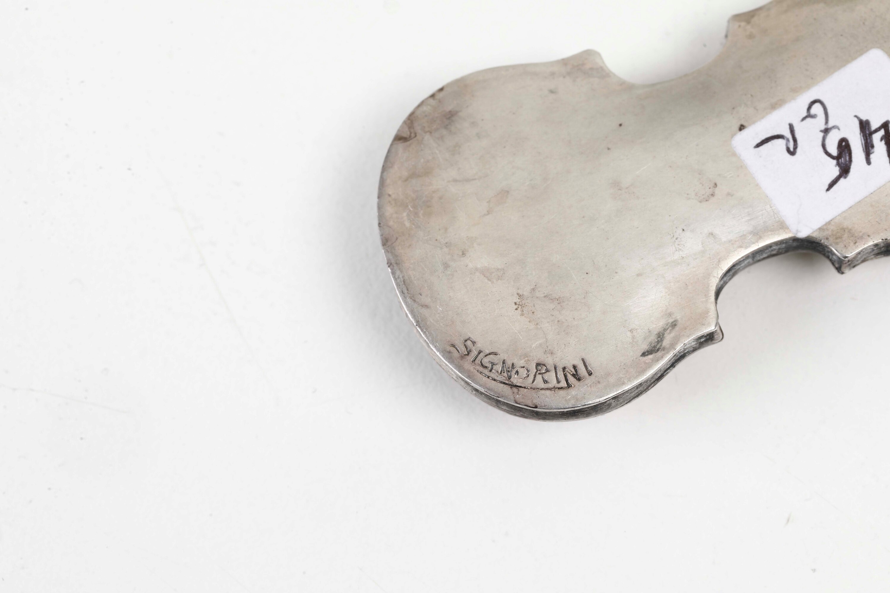 Argenteria italiana del XX secolo, Quattro piccoli strumenti musicali