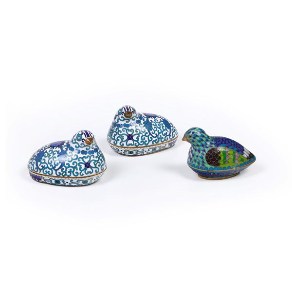 Tre portagioie a forma di quaglia, prima metà del XX secolo. 