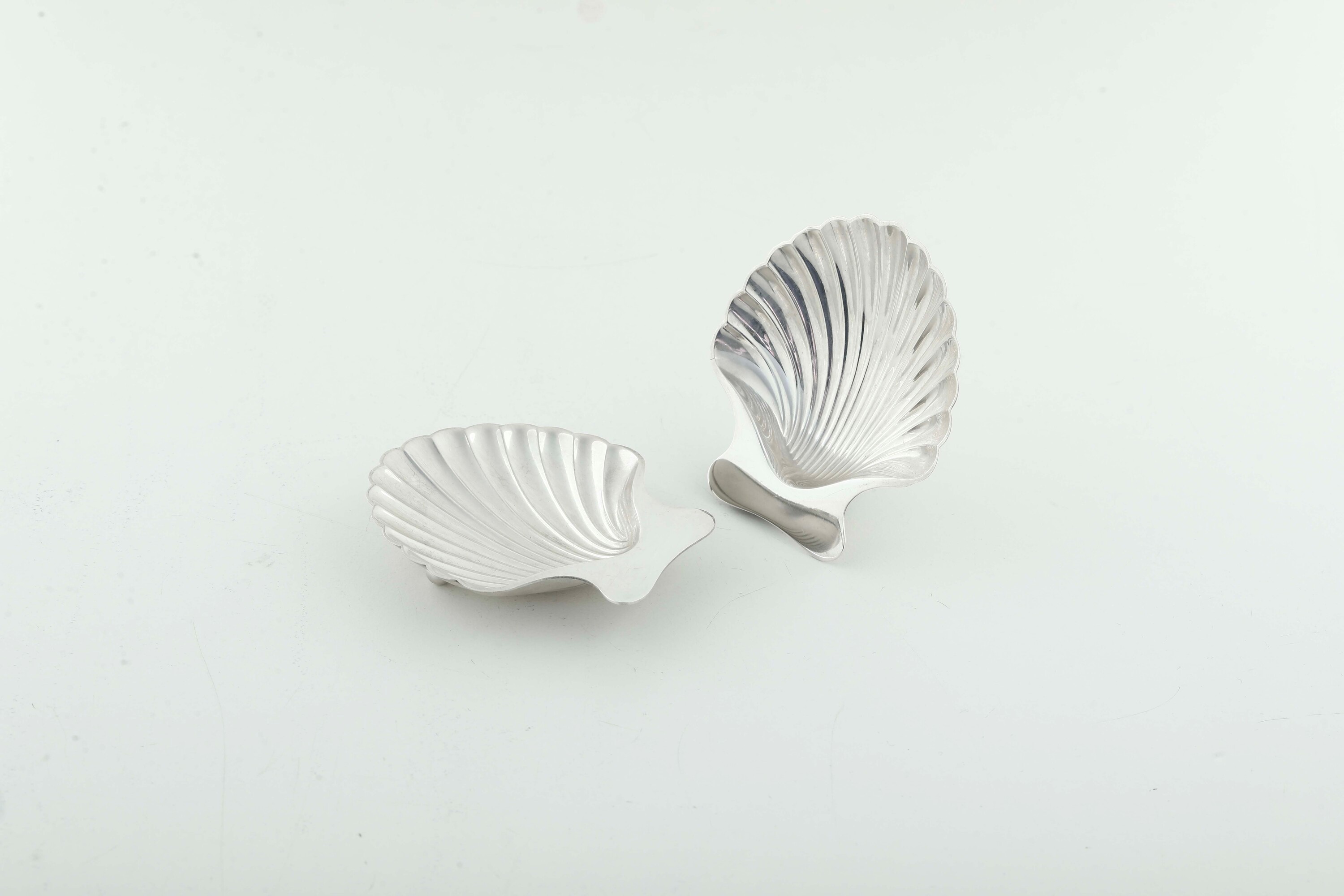 Coppia di Saliere a Conchiglia. Tiffany, U.s.a., XX Secolo