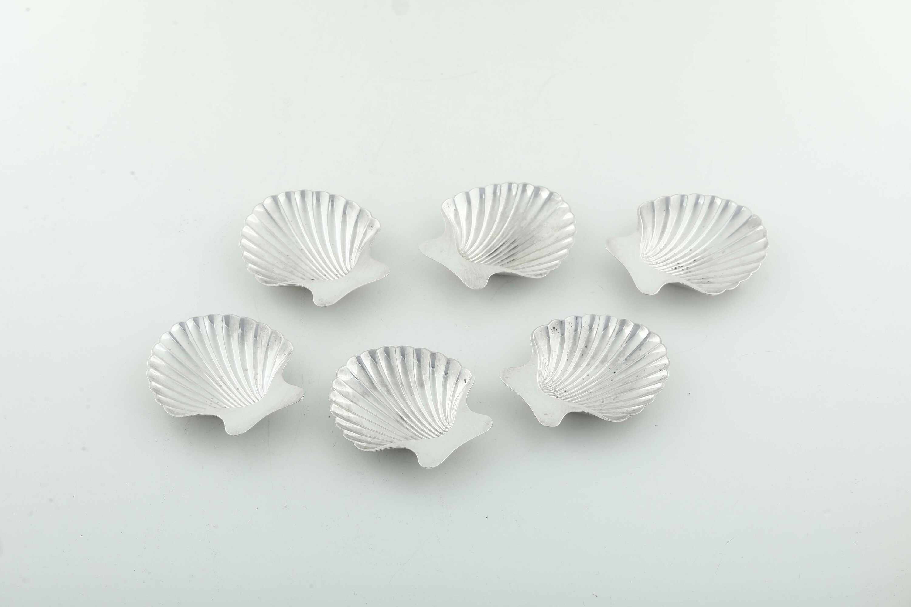 Sei Ciotole a Guisa di Conchiglia. Tiffany, U.s.a., XX Secolo