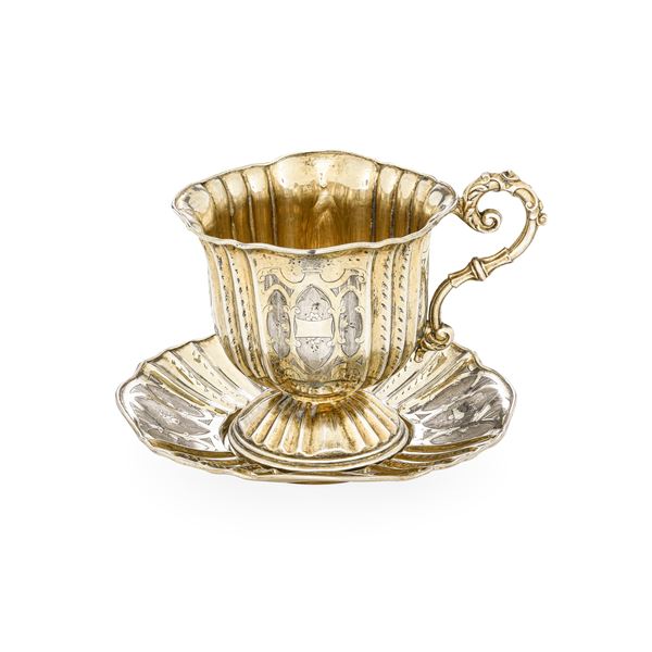 Tazza con piatto. Francia o Russia, XIX secolo piatto cm15,5