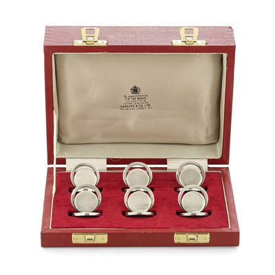 Sei Segnaposto in Custodia. Sheffield 1978. Garrard & Co. Argentiere della Real Casa